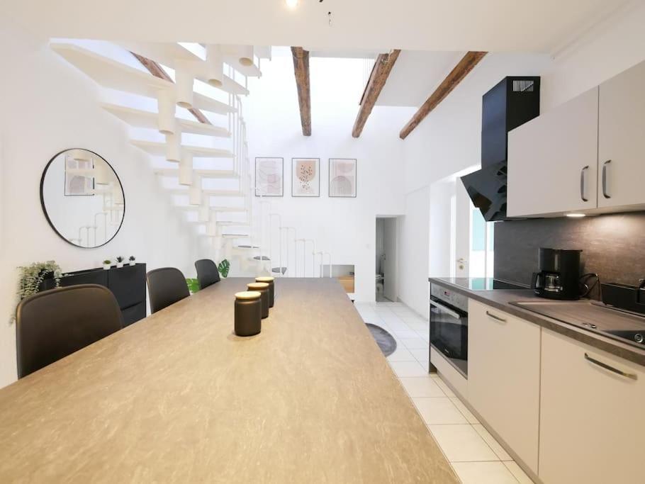 Апартаменты 110 M2, Dachterrasse, Kueche, Zentral, Ruhige Lage Падерборн Экстерьер фото