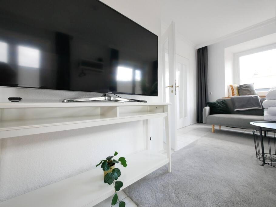 Апартаменты 110 M2, Dachterrasse, Kueche, Zentral, Ruhige Lage Падерборн Экстерьер фото