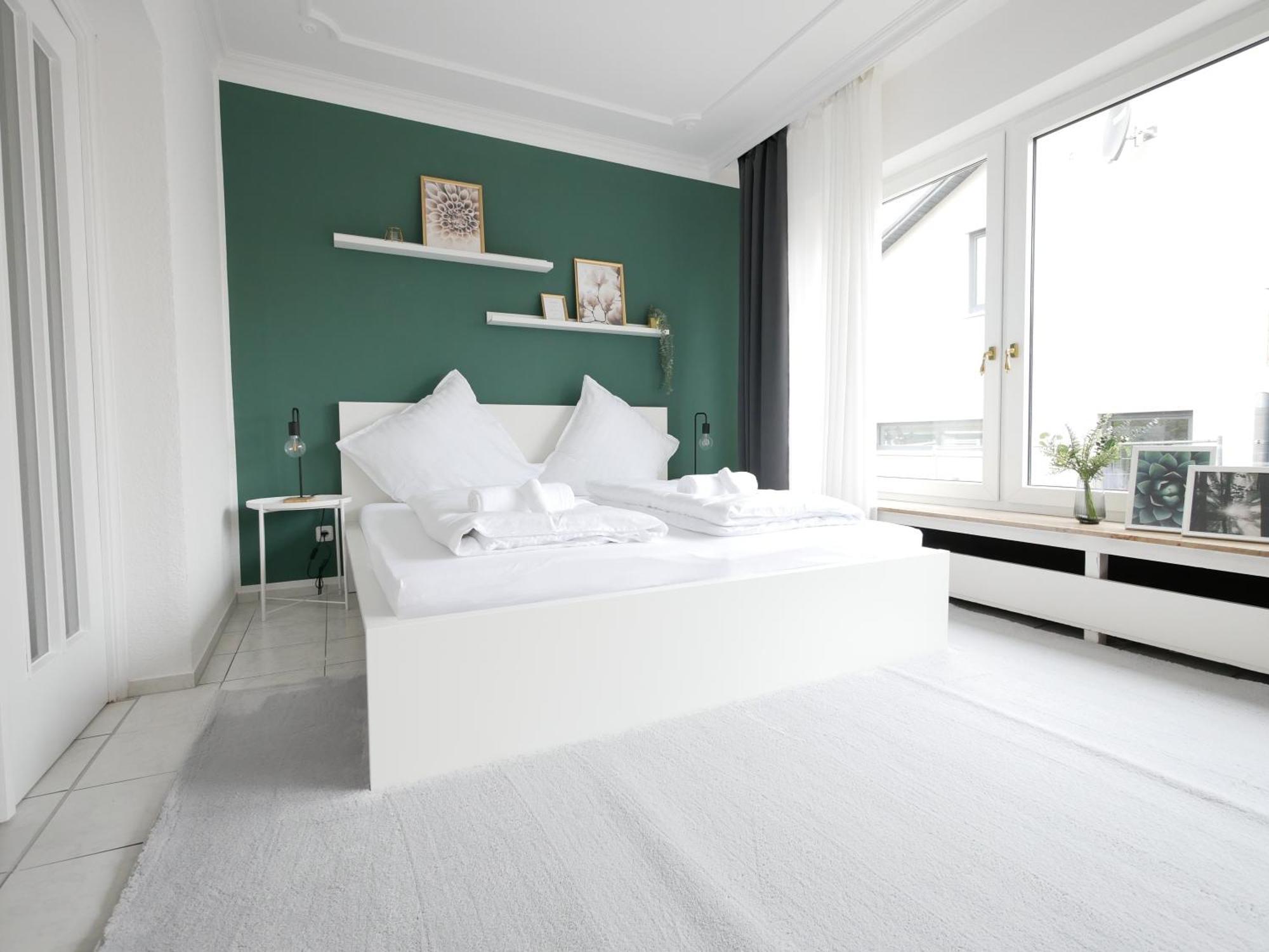Апартаменты 110 M2, Dachterrasse, Kueche, Zentral, Ruhige Lage Падерборн Экстерьер фото
